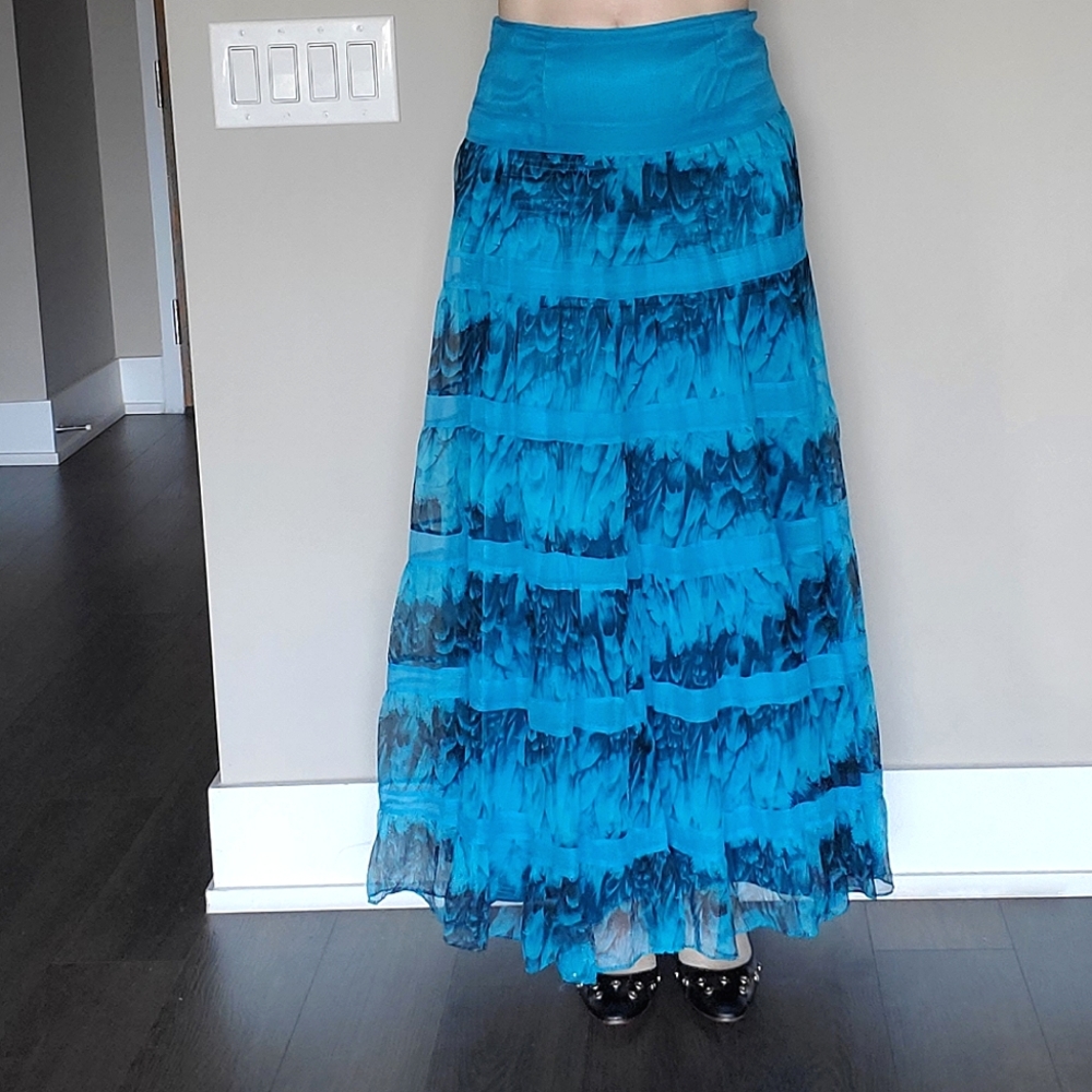 👑 2X HOST PICK 👑 Laundry by Shelli Segal Silk Full Boho Skirt